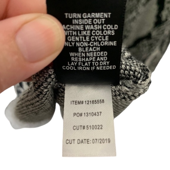 NWOT Torrid Size 1 14/16 Gray Snake Print Sleeveless Sweater Dress - Picture 5 of 5